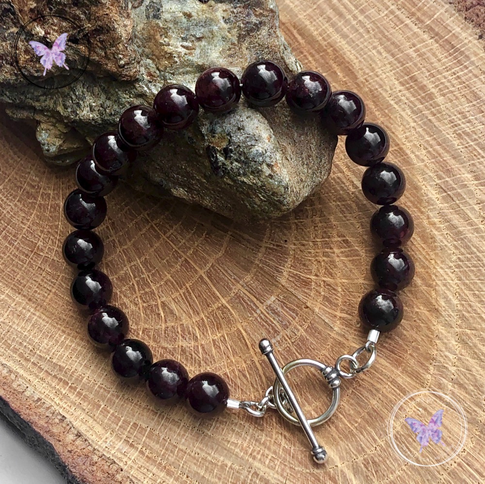 Handmade Romantic Gemstone Bracelet Red Garnet Healing Heart Chakra -  GEM+SILVER